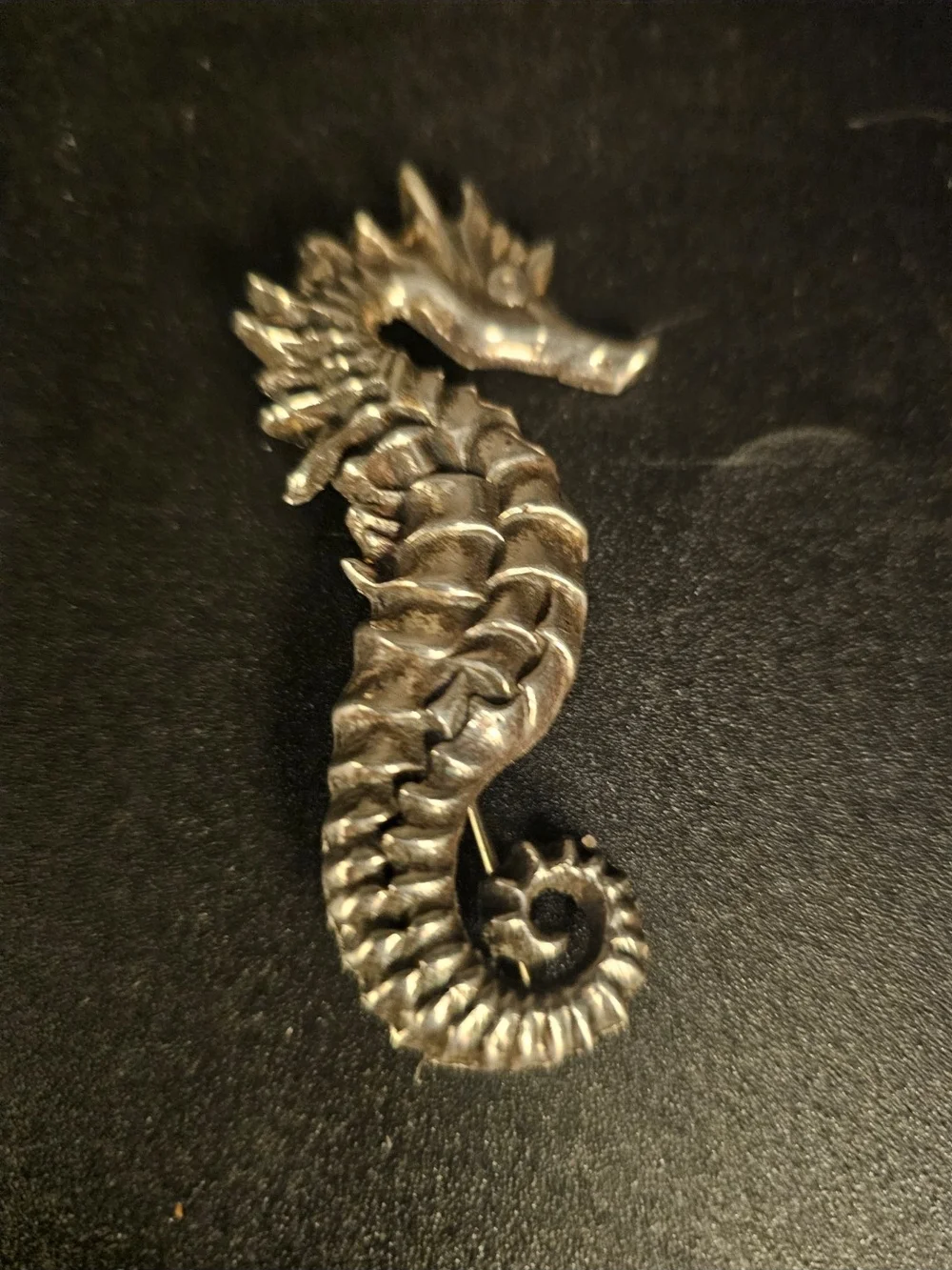Elegant Large Sterling Silver Seahorse Brooch - Women's Jewelry